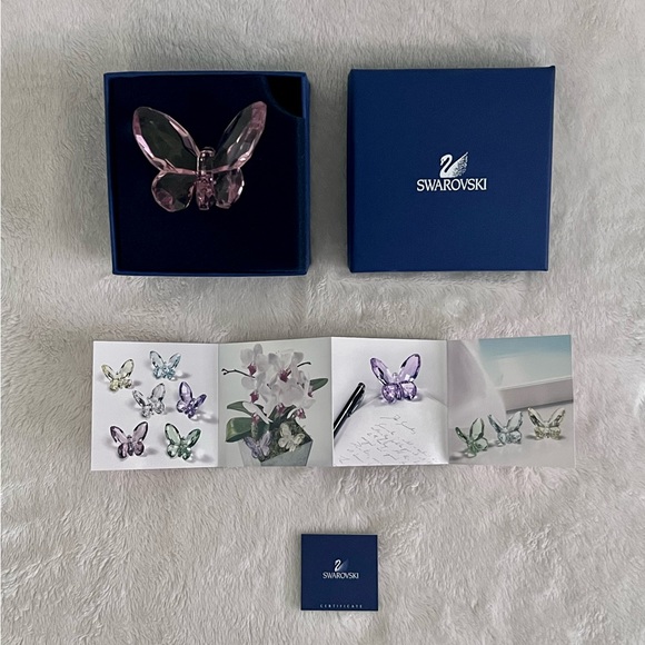 Swarovski Butterfly Crystal - Light Amethyst - Picture 2 of 2